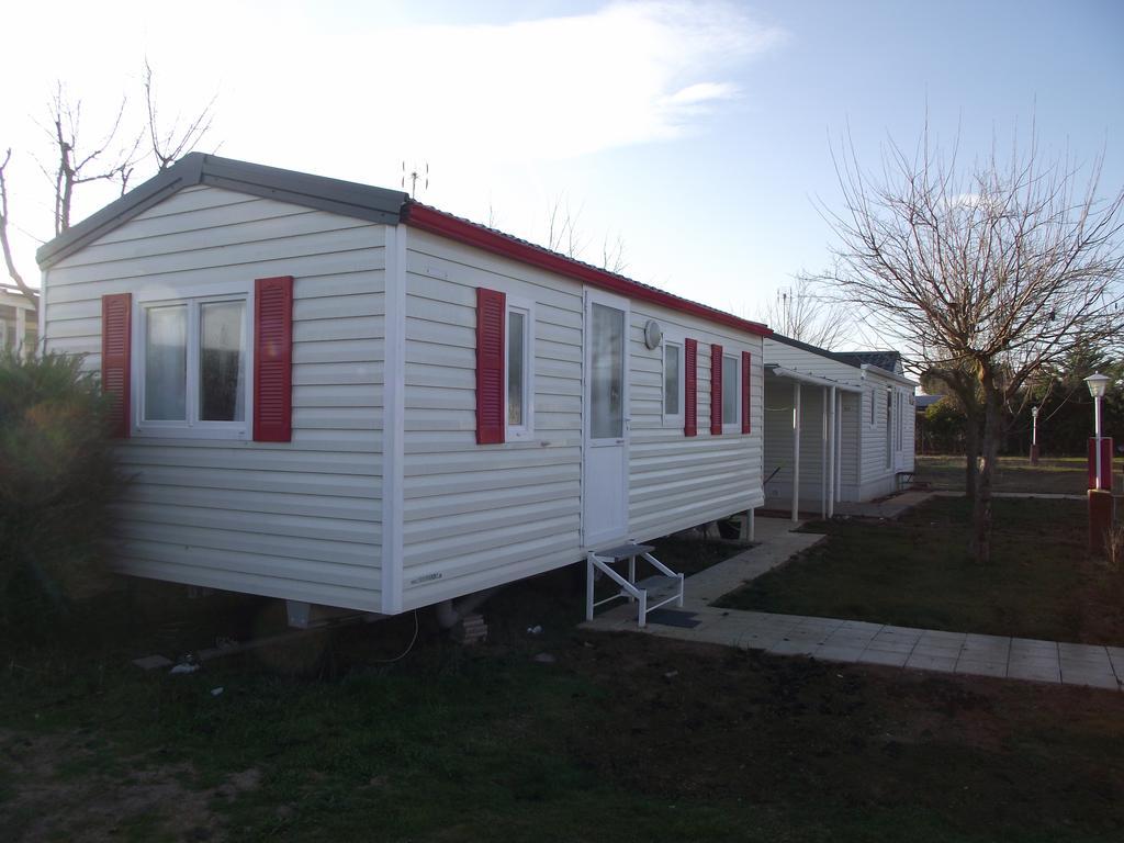 Camping Cubillas Cubillas de Santa Marta Exterior photo